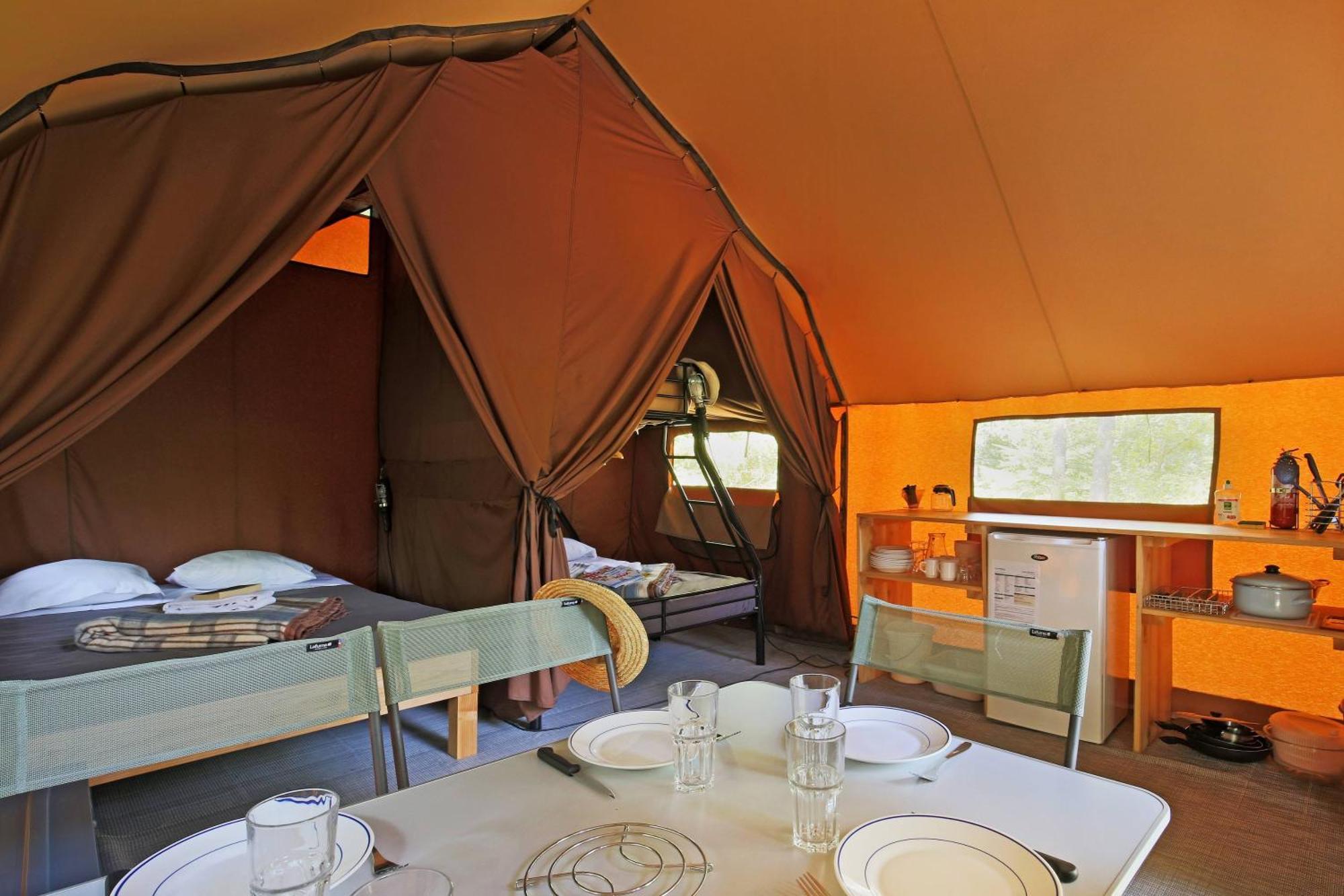 Huttopia De L'uby - Gers Campingplatz *