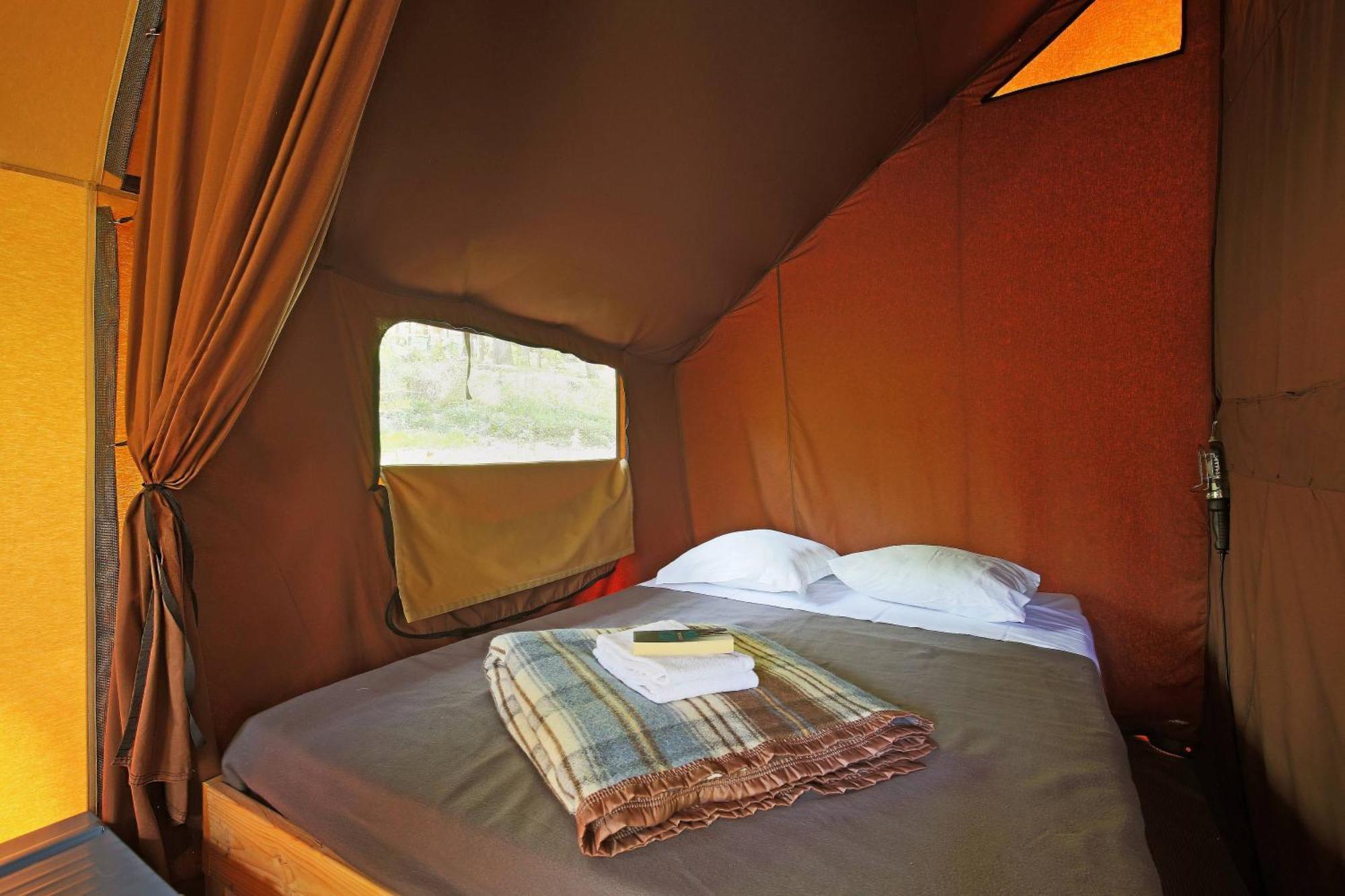Camping Huttopia De L'uby - Gers *